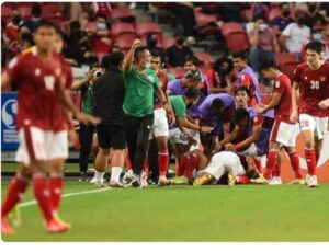 Selebritas pemain dan official Timnas Indonesia atas keunggulannya memang 4 - 2 atas Timnas Singapura